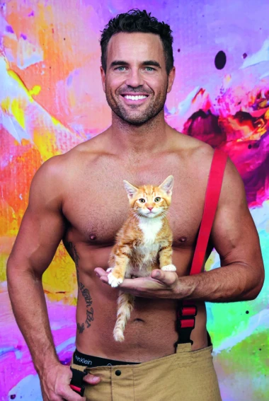 Oni su snažni, zgodni i vole životinje: Stigao je novi kalendar vrućih australskih vatrogasaca