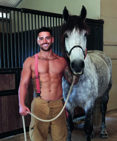 Oni su snažni, zgodni i vole životinje: Stigao je novi kalendar vrućih australskih vatrogasaca