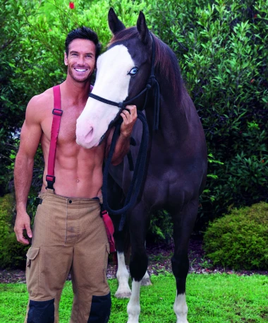 Oni su snažni, zgodni i vole životinje: Stigao je novi kalendar vrućih australskih vatrogasaca