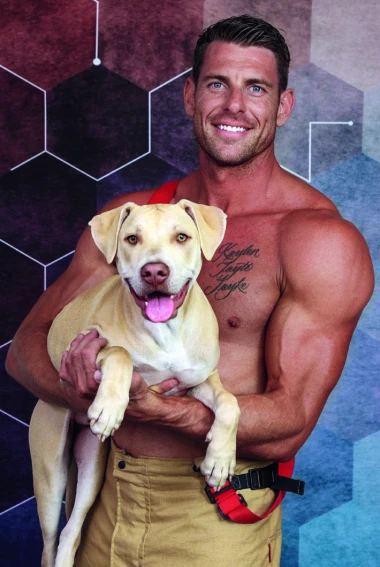 Oni su snažni, zgodni i vole životinje: Stigao je novi kalendar vrućih australskih vatrogasaca