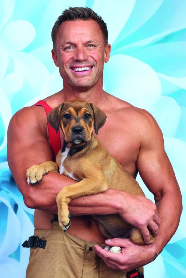 Oni su snažni, zgodni i vole životinje: Stigao je novi kalendar vrućih australskih vatrogasaca