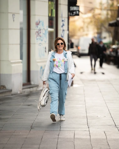 Najženstvenija špica ove jeseni: Bundice i suknjice osvojile zagrebačke ulice