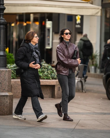 Najženstvenija špica ove jeseni: Bundice i suknjice osvojile zagrebačke ulice