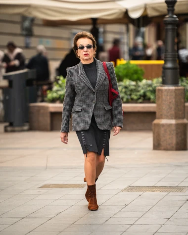 Najženstvenija špica ove jeseni: Bundice i suknjice osvojile zagrebačke ulice