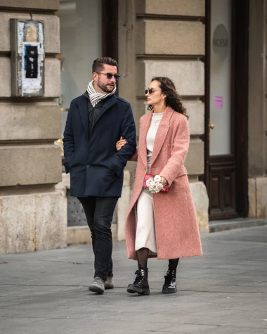 Najženstvenija špica ove jeseni: Bundice i suknjice osvojile zagrebačke ulice