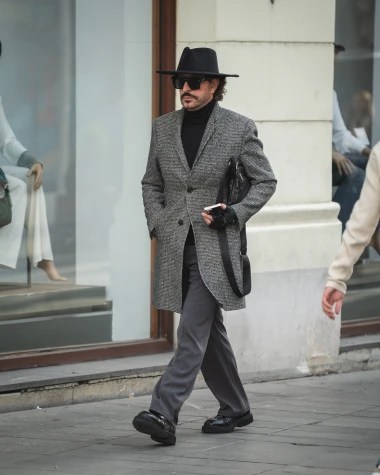 Najženstvenija špica ove jeseni: Bundice i suknjice osvojile zagrebačke ulice