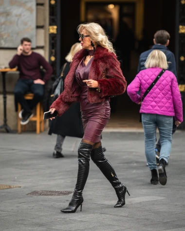 Najženstvenija špica ove jeseni: Bundice i suknjice osvojile zagrebačke ulice