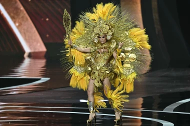 Laura Gnjatović predstavila nacionalni kostim na izboru za Miss Universe