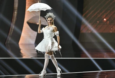 Laura Gnjatović predstavila nacionalni kostim na izboru za Miss Universe