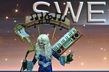 Laura Gnjatović predstavila nacionalni kostim na izboru za Miss Universe