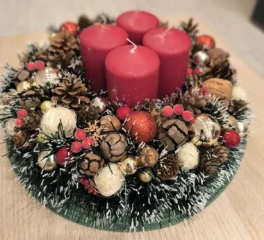 Ideje za adventski vijenac: Evo kako su ih prošle godine ukrasile naše čitateljice