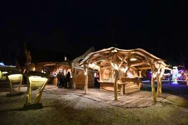 Božićna bajka obitelji Salaj sjaji sjajem 5,6 milijuna lampica: Ove godine postoji i velika novost