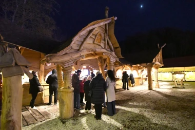 Božićna bajka obitelji Salaj sjaji sjajem 5,6 milijuna lampica: Ove godine postoji i velika novost