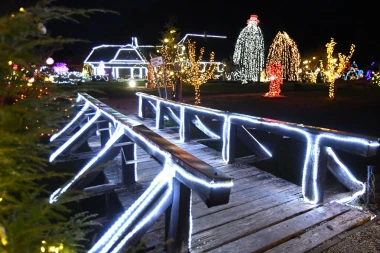 Božićna bajka obitelji Salaj sjaji sjajem 5,6 milijuna lampica: Ove godine postoji i velika novost