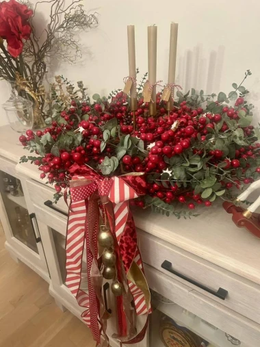 Opet ste nas oduševile: Najljepši crveni adventski vijenci naših čitateljica