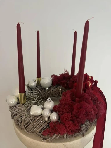 Opet ste nas oduševile: Najljepši crveni adventski vijenci naših čitateljica