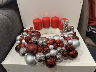 Opet ste nas oduševile: Najljepši crveni adventski vijenci naših čitateljica