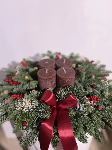 Opet ste nas oduševile: Najljepši crveni adventski vijenci naših čitateljica