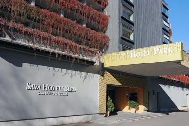 Zimska čarolija samo 140 km od Zagreba: Vodič za advent na Bledu