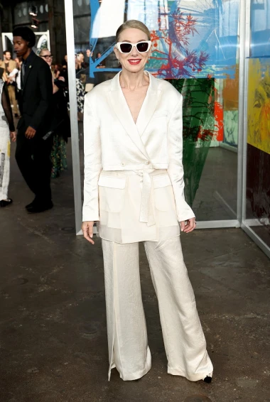 Pantone boja 2026. je Cloud Dancer. Pogledajte kako je nose slavne ljepotice