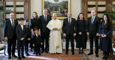 Kraljica elegancije i odmjerenosti: Najbolja izdanja Ane Maslać Plenković