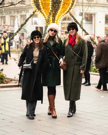 Zagrebačka &scaron;pica: Zgodne Zagrepčanke u upečatljivim outfitima preplavile centar