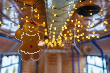 Blagdanska čarolija na tračnicama: Osijek ima najslađi tramvaj u Hrvatskoj