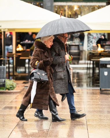 Ljepotice i ludilo u centru Zagreba, pogledajte kako je izgledao Badnjak na &scaron;pici