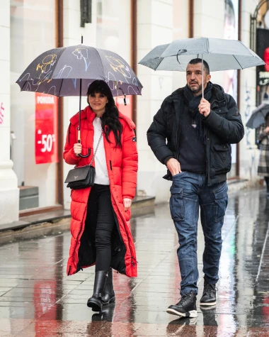Ljepotice i ludilo u centru Zagreba, pogledajte kako je izgledao Badnjak na &scaron;pici