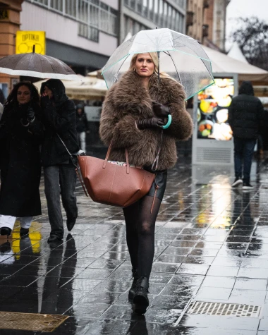 Ljepotice i ludilo u centru Zagreba, pogledajte kako je izgledao Badnjak na &scaron;pici