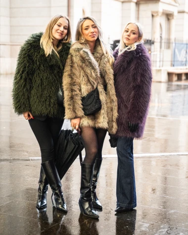 Ljepotice i ludilo u centru Zagreba, pogledajte kako je izgledao Badnjak na &scaron;pici