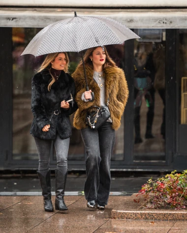 Ljepotice i ludilo u centru Zagreba, pogledajte kako je izgledao Badnjak na &scaron;pici