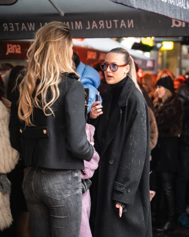 Ljepotice i ludilo u centru Zagreba, pogledajte kako je izgledao Badnjak na &scaron;pici