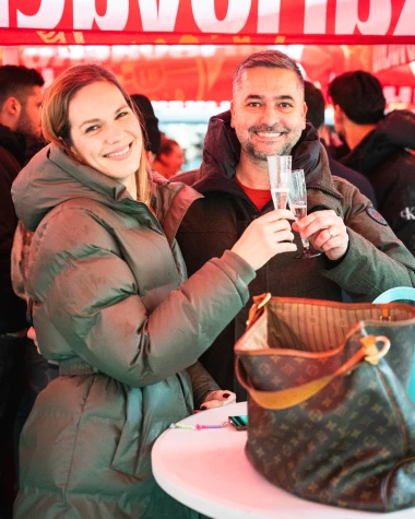 Ljepotice i ludilo u centru Zagreba, pogledajte kako je izgledao Badnjak na &scaron;pici