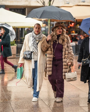 Ljepotice i ludilo u centru Zagreba, pogledajte kako je izgledao Badnjak na &scaron;pici