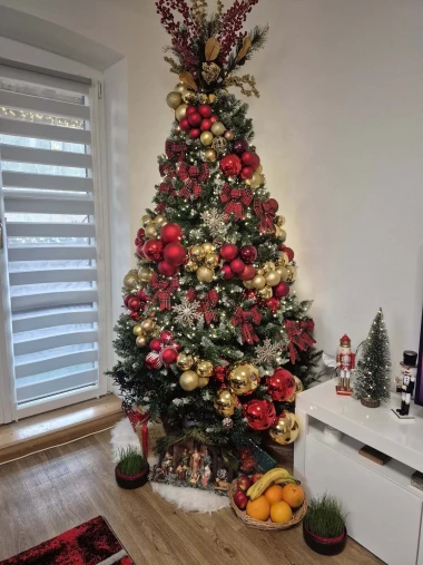 Zavirile smo u domove na&scaron;ih čitateljica: Pogledajte fotografije čarobnih božićnih jelki