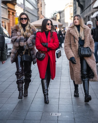 Centar Zagreba na Silvestrovo: Pogledajte poznate, glamur i veselje na &scaron;pici