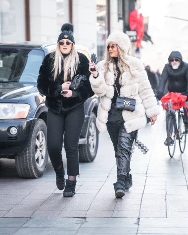 Centar Zagreba na Silvestrovo: Pogledajte poznate, glamur i veselje na &scaron;pici