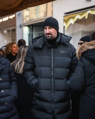 Centar Zagreba na Silvestrovo: Pogledajte poznate, glamur i veselje na &scaron;pici