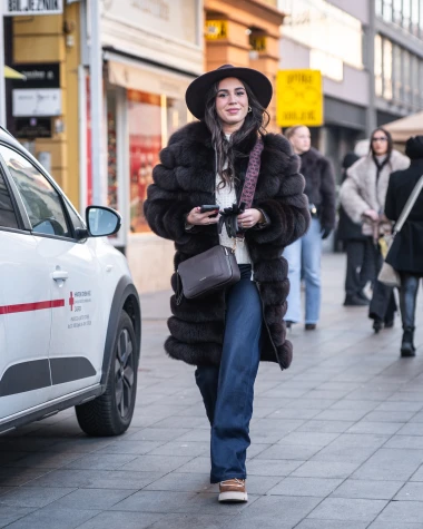 Centar Zagreba na Silvestrovo: Pogledajte poznate, glamur i veselje na &scaron;pici