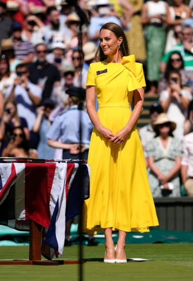 Rođendan ikone stila: 15 outfita Kate Middleton koje nikad ne zaboravljamo