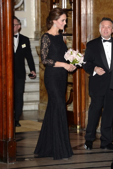 Rođendan ikone stila: 15 outfita Kate Middleton koje nikad ne zaboravljamo