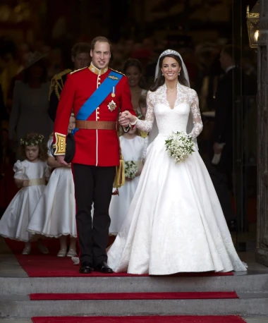 Rođendan ikone stila: 15 outfita Kate Middleton koje nikad ne zaboravljamo