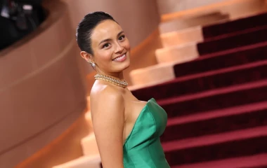 Najbolje odjevene zvijezde na Zlatnim globusima: Selena Gomez oborila s nogu u perju