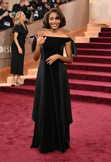 Najbolje odjevene zvijezde na Zlatnim globusima: Selena Gomez oborila s nogu u perju