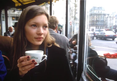 Kate Moss slavi 52. rođendan: Modna ikona koja prkosi vremenu - ovo su njena najbolja izdanja kroz godine