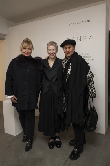 Otvorenje izložbe suvremenog nakita Senke Dombin privuklo mnoga poznata lica