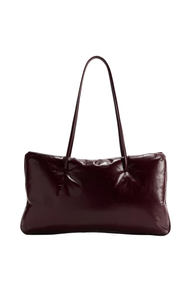 H&amp;M Studio SS26 slavi individualnost i donosi statement komade za hrabre kombinacije