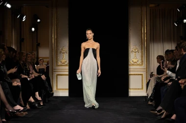 Moda u Parizu: Prva Armani Priv&eacute; Couture kolekcija nakon maestra