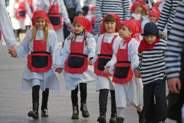 Dječja povorka u Rijeci okupila 6500 ma&scaron;kara: Pogledajte preslatke maske veselih mali&scaron;ana